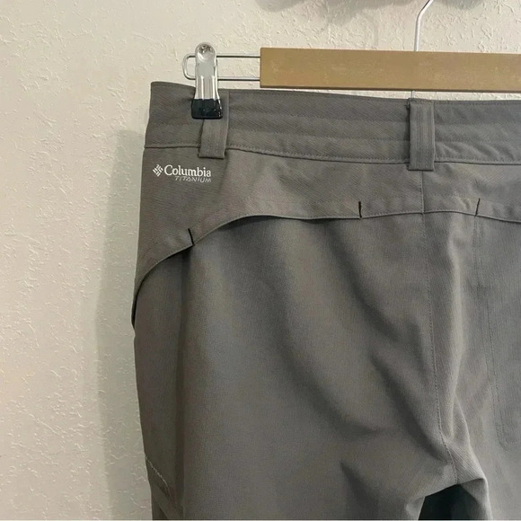 Columbia Titanium‎ Women’s Pants Gray Size 8 Regular gorpcore outdoor stretchy - Picture 5 of 13